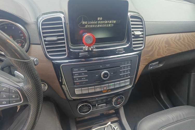 Used Mercedes-Benz GLS  Audio And AC Panel