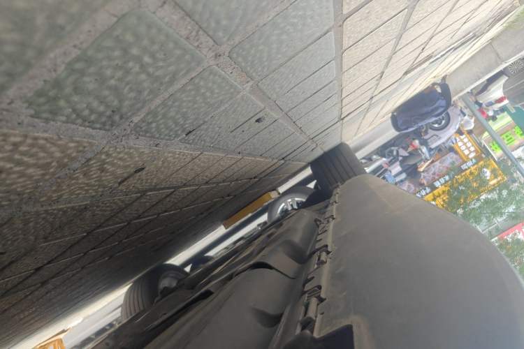 Used Mercedes-Benz GLS  Chassis Rear Left