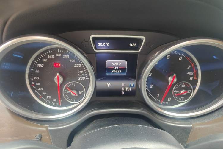 Used Mercedes-Benz GLS  Odometer Close Up