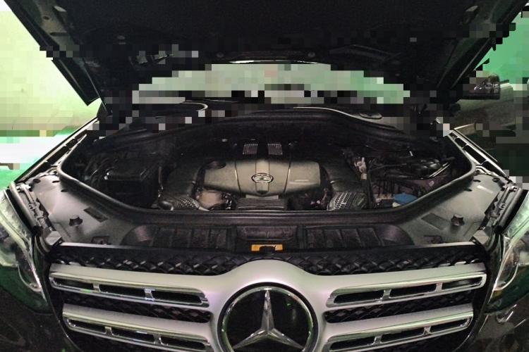 Used Mercedes-Benz GLS  Engine Bay