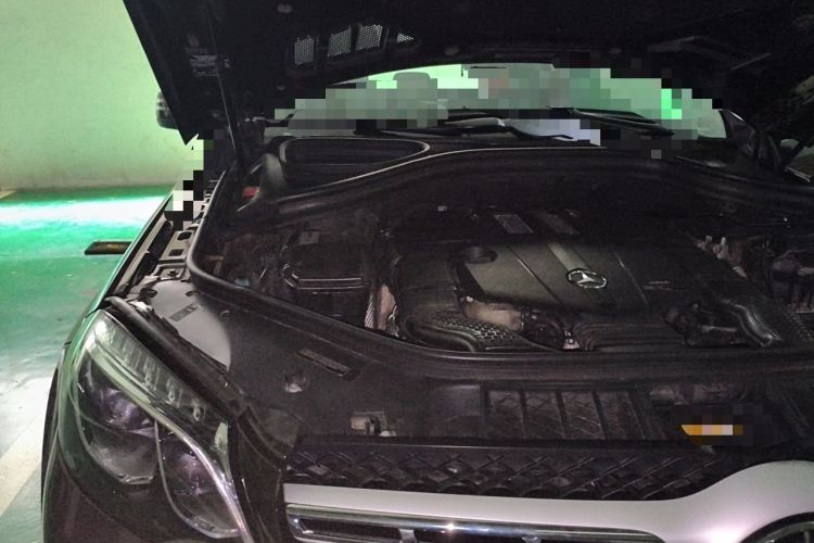 Used Mercedes-Benz GLS  Engine Bay Right