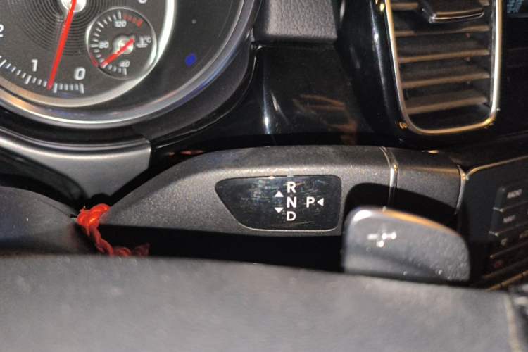 Used Mercedes-Benz GLS  Gear Lever
