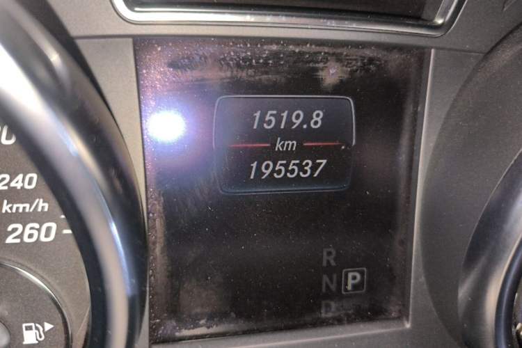 Used Mercedes-Benz GLS  Odometer Close Up