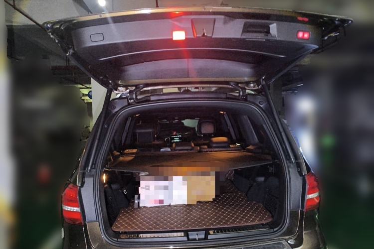 Used Mercedes-Benz GLS  Trunk