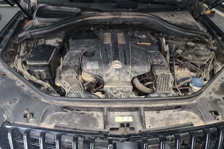Used Mercedes-Benz GLS 2017 GLS 400 4MATIC Fashion Edition Engine Bay