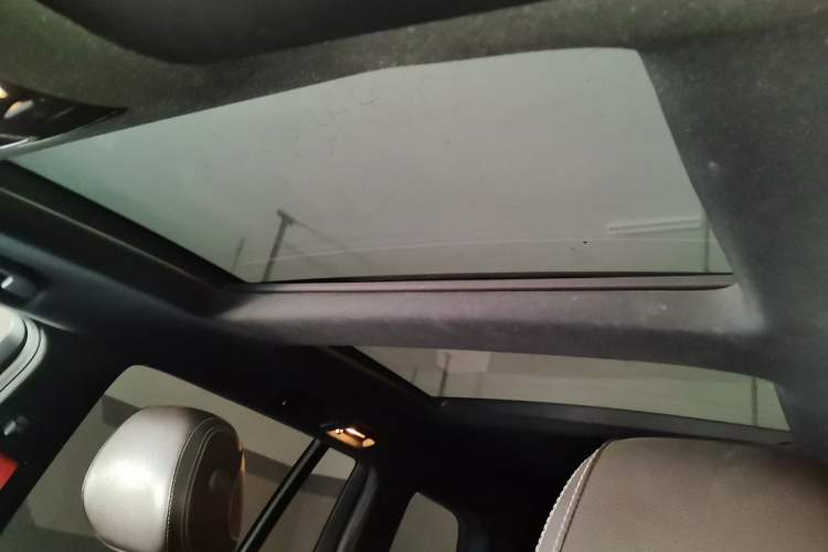 Used Mercedes-Benz GLS 2017 GLS 400 4MATIC Fashion Edition Headliner
