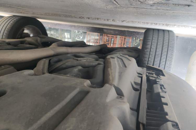 Used Mercedes-Benz GLS  Chassis Rear Right