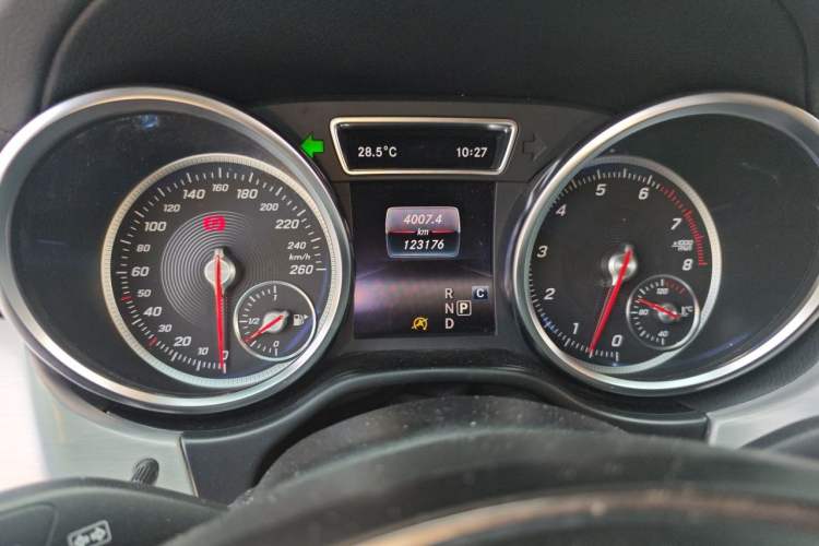 Used Mercedes-Benz GLS 2017 GLS 400 4MATIC Dynamic Model Instrument Cluster