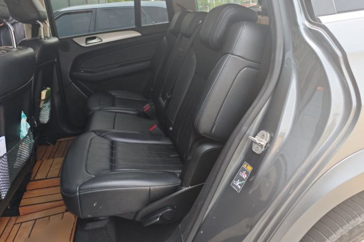 Used Mercedes-Benz GLS 2017 GLS 400 4MATIC Dynamic Model Left Rear Seat