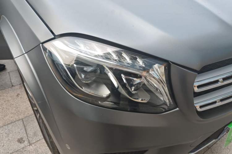 Used Mercedes-Benz GLS 2017 GLS 400 4MATIC Dynamic Model Right Front Headlight