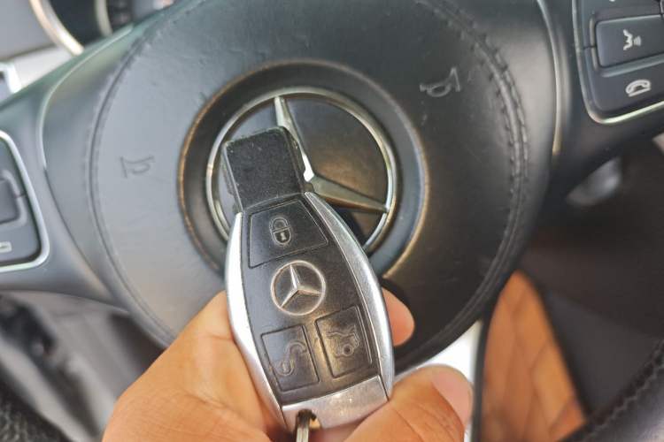 Used Mercedes-Benz GLS 2017 GLS 400 4MATIC Dynamic Model Vehicle Key