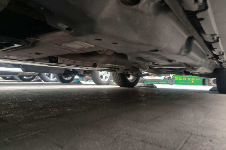 Used Mercedes-Benz GLS  Chassis Front Left