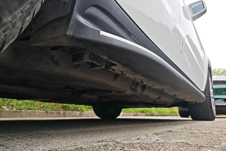 Used Mercedes-Benz GLS  Chassis Rear Right