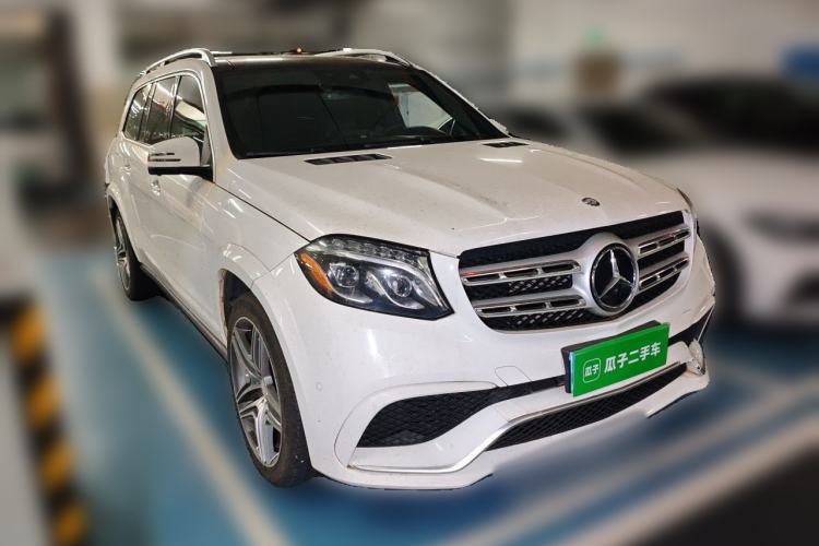 Used Mercedes-Benz GLS 2017 GLS 400 4MATIC Luxury Model Front Right 45 Deg