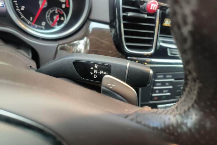 Used Mercedes-Benz GLS  Gear Lever