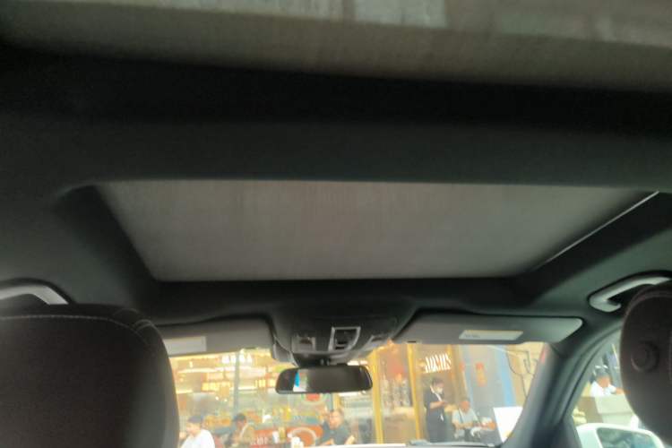 Used Mercedes-Benz GLS  Headliner