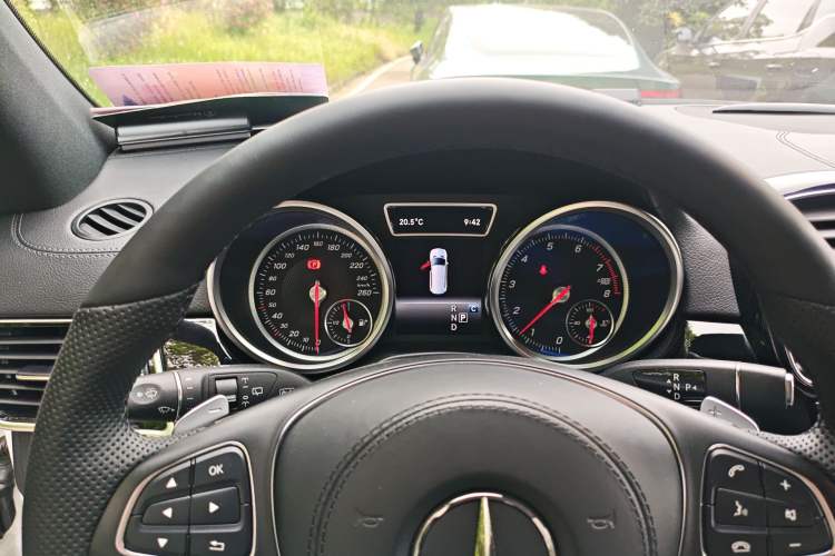 Used Mercedes-Benz GLS  Instrument Cluster
