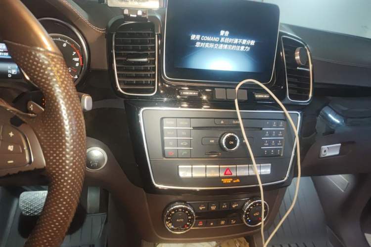 Used Mercedes-Benz GLS  Audio And AC Panel
