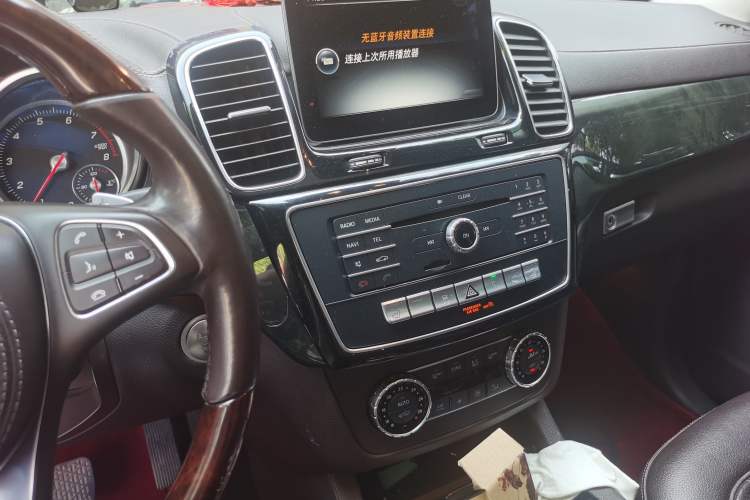 Used Mercedes-Benz GLS 2018 Facelift GLS 320 4MATIC Audio And AC Panel