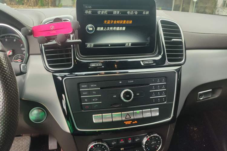 Used Mercedes-Benz GLS 2018 GLS 320 4MATIC Audio And AC Panel