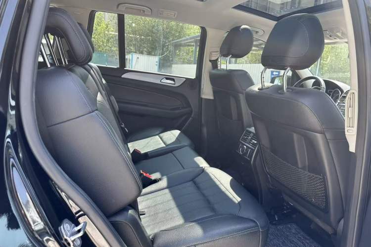 Used Mercedes-Benz GLS 2018 Facelift GLS 320 4MATIC Audio And AC Panel