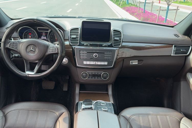 Used Mercedes-Benz GLS 2018 GLS 400 4MATIC Dynamic Model Audio And AC Panel