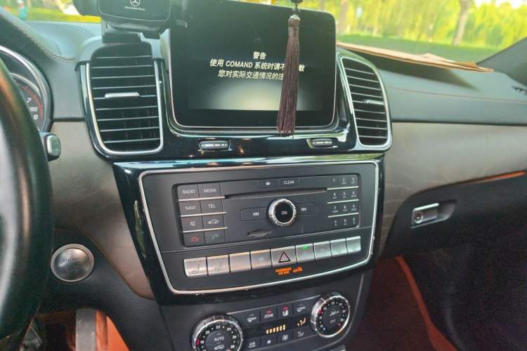 Used Mercedes-Benz GLS 2018 GLS 400 4MATIC Luxury Model Audio And AC Panel