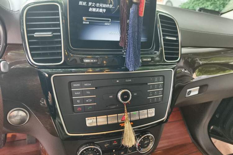 Used Mercedes-Benz GLS 2018 GLS 400 4MATIC Dynamic Model Audio And AC Panel