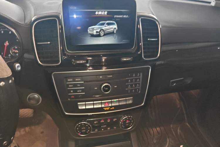 Used Mercedes-Benz GLS 2018 GLS 400 4MATIC Dynamic Model Audio And AC Panel