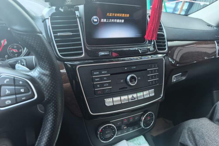 Used Mercedes-Benz GLS 2018 Refreshed GLS 400 4MATIC Dynamic Edition Audio And AC Panel
