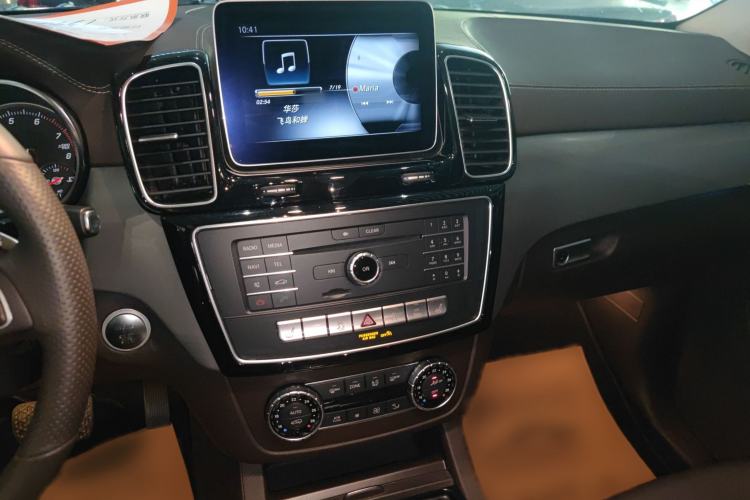 Used Mercedes-Benz GLS 2018 GLS 320 4MATIC Audio And AC Panel