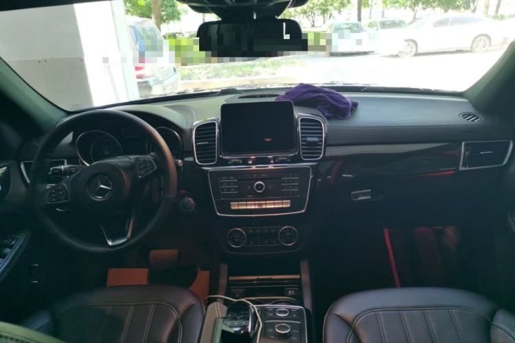 Used Mercedes-Benz GLS 2018 Refreshed GLS 400 4MATIC Dynamic Edition Center Console