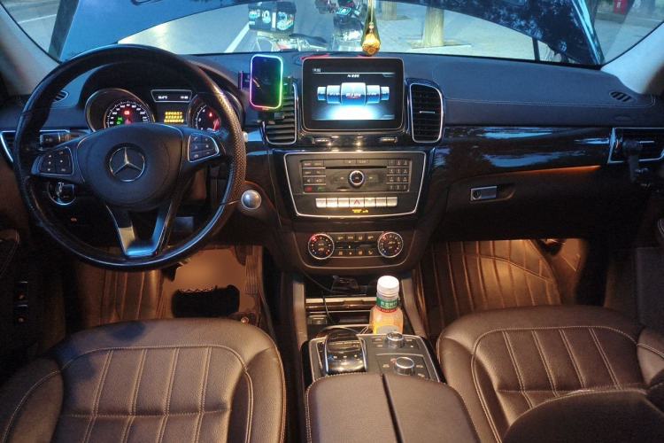 Used Mercedes-Benz GLS 2018 Refreshed GLS 400 4MATIC Dynamic Edition Center Console