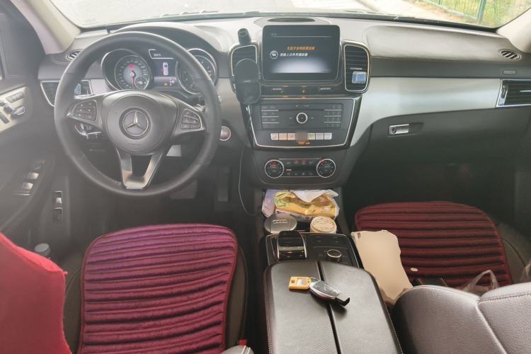 Used Mercedes-Benz GLS 2018 Facelift GLS 320 4MATIC Center Console