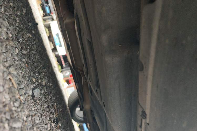 Used Mercedes-Benz GLS  Chassis Front Left