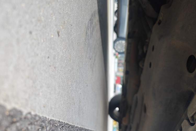 Used Mercedes-Benz GLS  Chassis Front Left