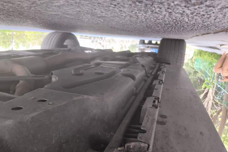 Used Mercedes-Benz GLS 2018 Facelift GLS 320 4MATIC Chassis Front Right