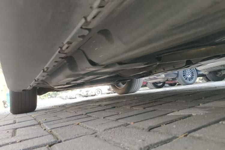 Used Mercedes-Benz GLS 2018 GLS 320 4MATIC Chassis Rear Left