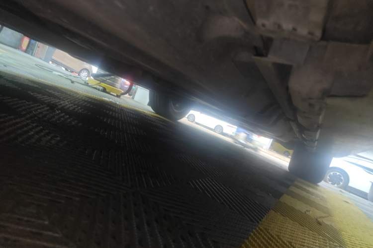 Used Mercedes-Benz GLS 2018 GLS 320 4MATIC Chassis Rear Right