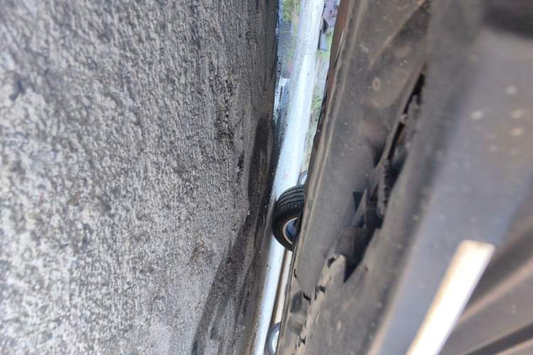 Used Mercedes-Benz GLS 2018 GLS 320 4MATIC Chassis Rear Right