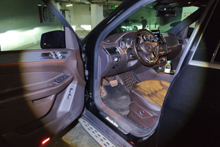 Used Mercedes-Benz GLS 2018 GLS 320 4MATIC Driver Seat