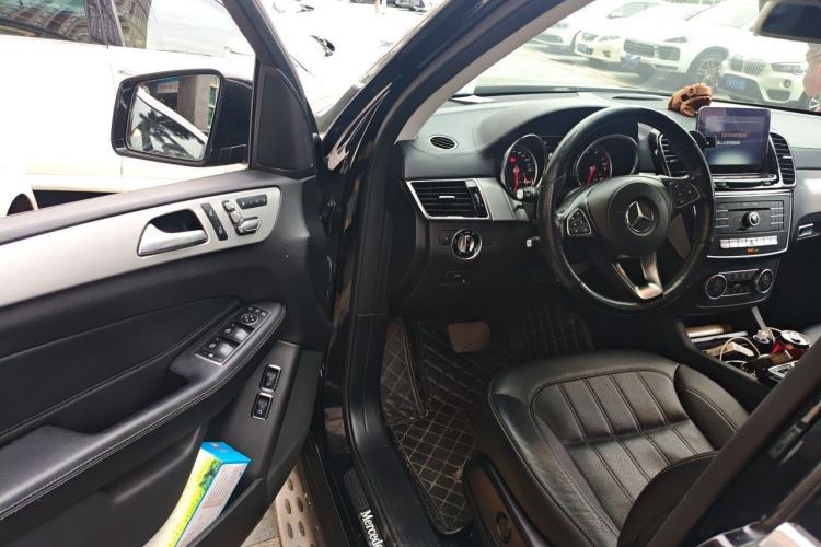 Used Mercedes-Benz GLS 2018 Facelift GLS 320 4MATIC Driver Seat