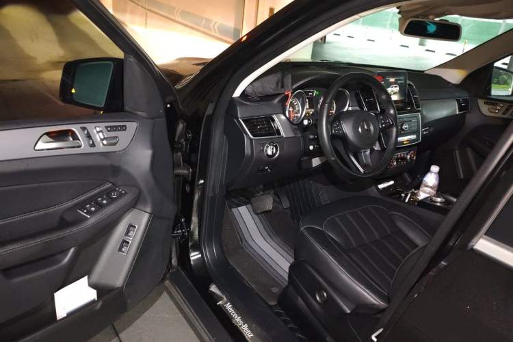 Used Mercedes-Benz GLS 2018 GLS 320 4MATIC Driver Seat