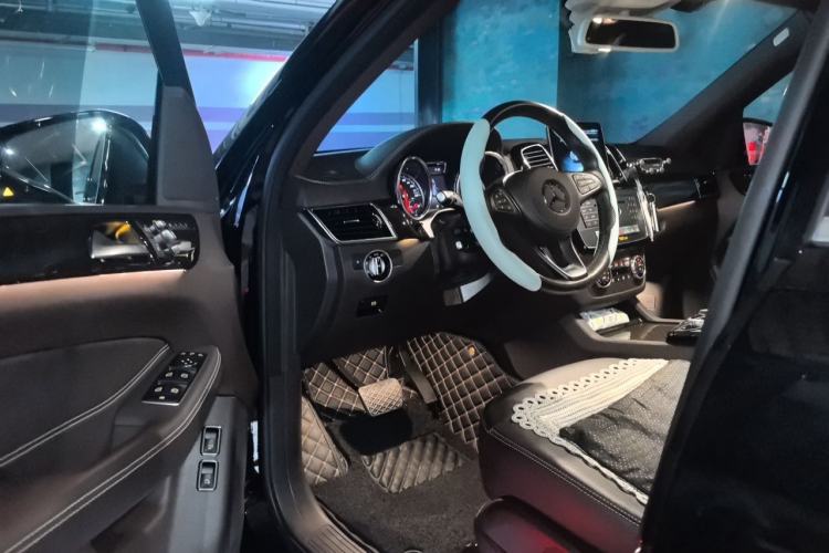 Used Mercedes-Benz GLS 2018 Refreshed GLS 400 4MATIC Dynamic Edition Driver Seat