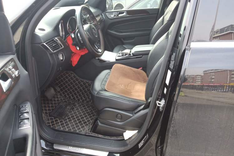 Used Mercedes-Benz GLS 2018 Refreshed GLS 400 4MATIC Dynamic Edition Driver Seat