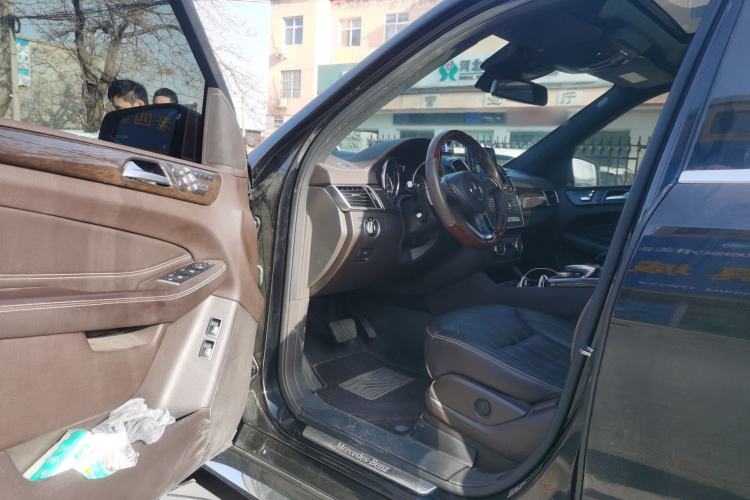Used Mercedes-Benz GLS 2018 Refreshed GLS 400 4MATIC Dynamic Edition Driver Seat