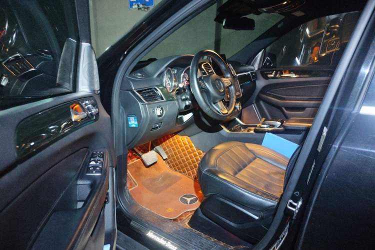 Used Mercedes-Benz GLS  Driver Seat