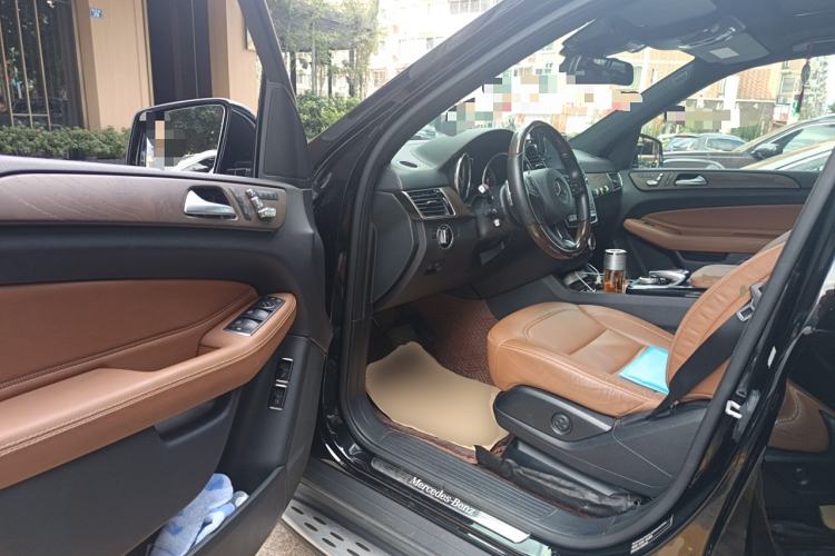 Used Mercedes-Benz GLS 2018 GLS 400 4MATIC Luxury Model Driver Seat