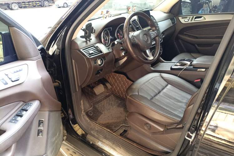 Used Mercedes-Benz GLS 2018 Facelift GLS 320 4MATIC Driver Seat
