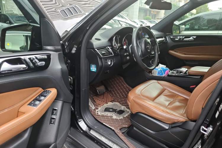 Used Mercedes-Benz GLS  Driver Seat
